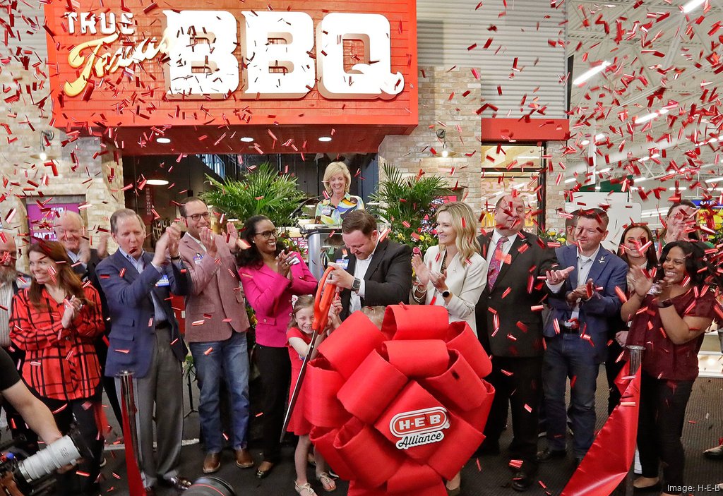 A grand opening ceremony for an H-E-B store