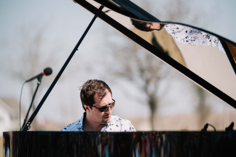 2017 Cliburn Silver Medalist Kenny Broberg playing a special concert in Lake Park.